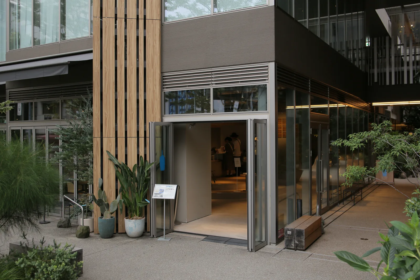 ブルーボトルコーヒー 代官山カフェ