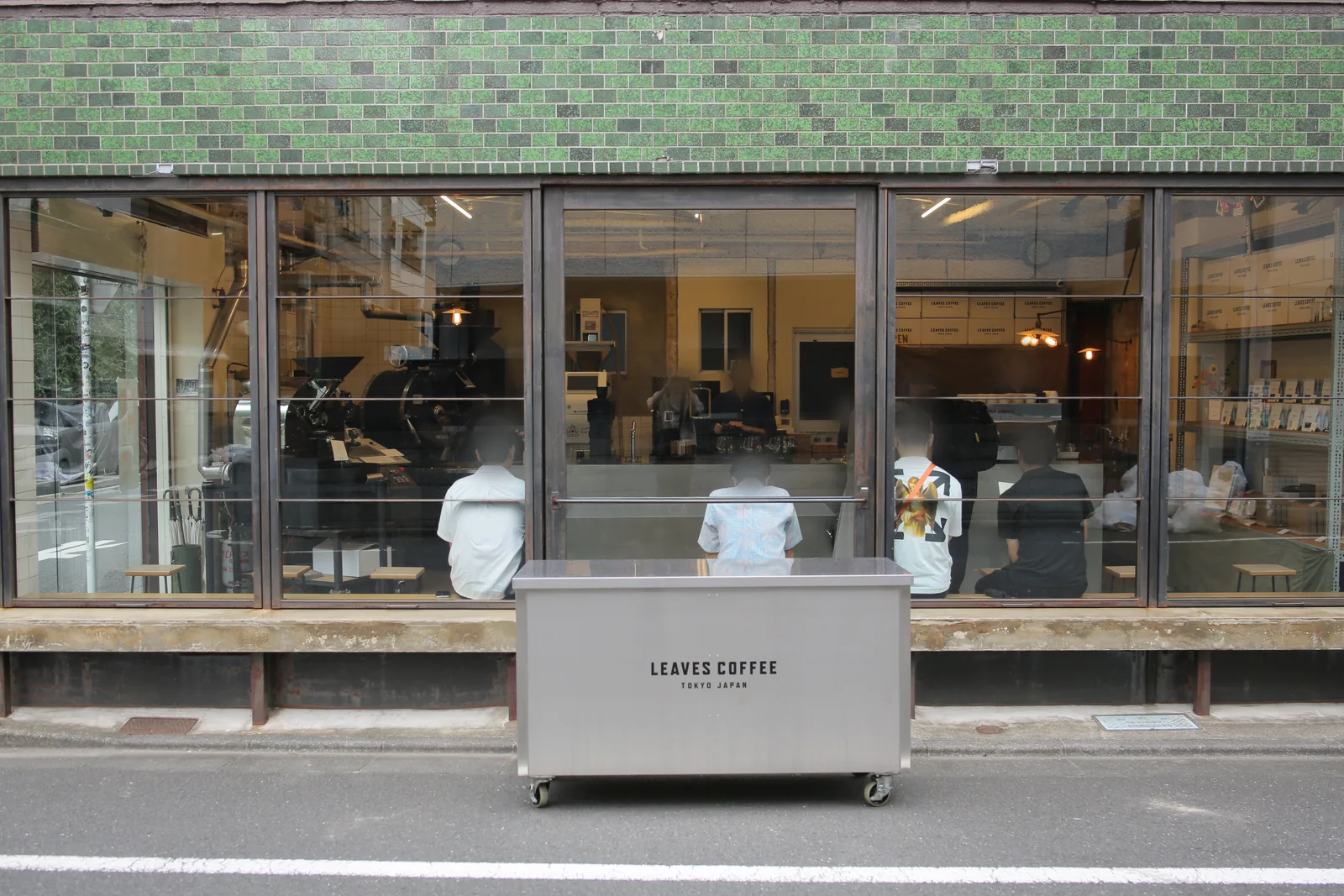 Leaves Coffee Roasters (photo 2)