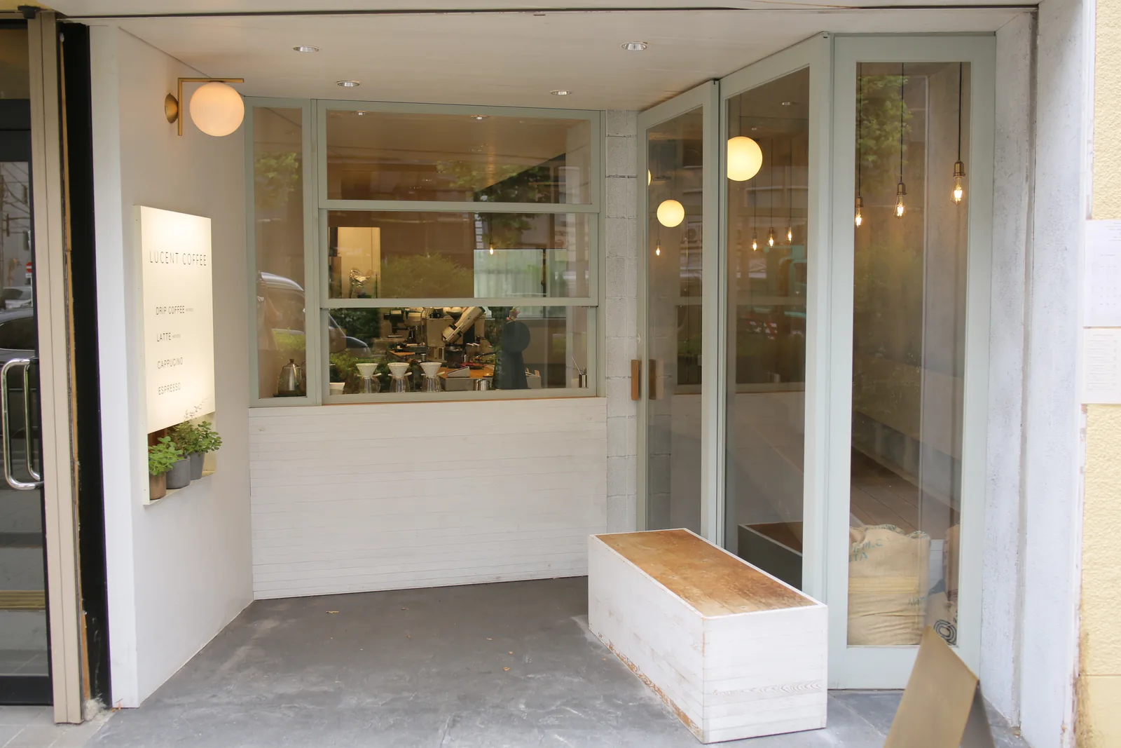 LUCENT COFFEE