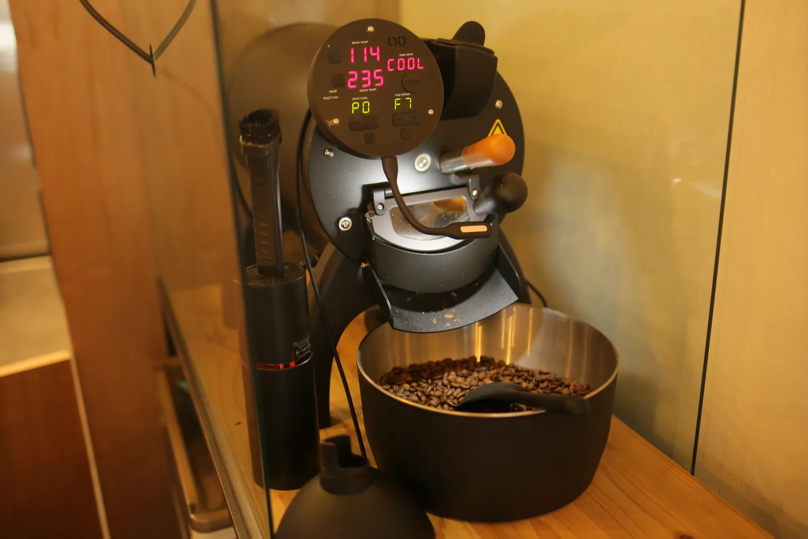 RAW COFFEE (photo 6)